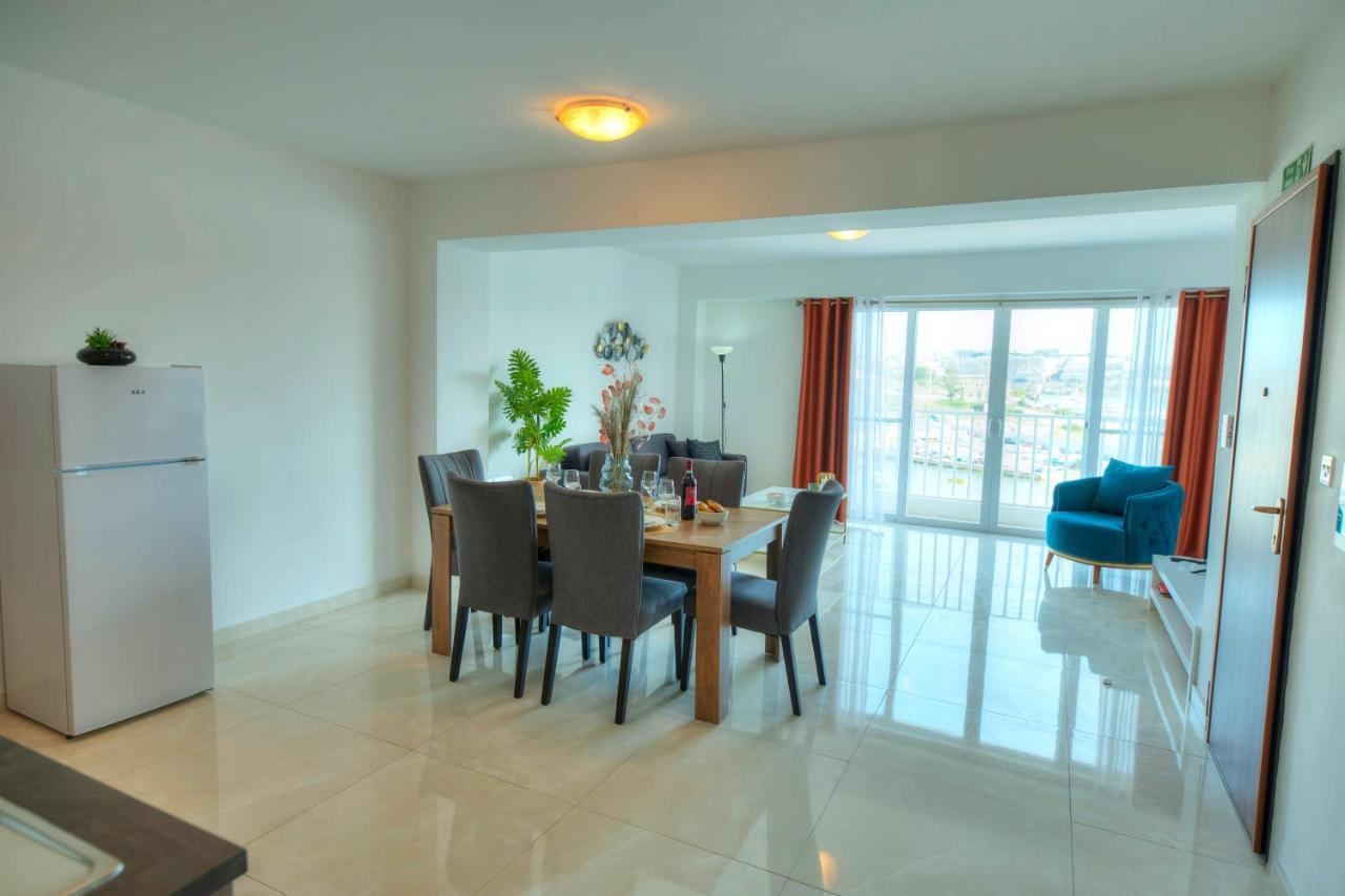 Seafront Beautifully Furnished 2 Bedrooms Gogzr-3 * Gzira